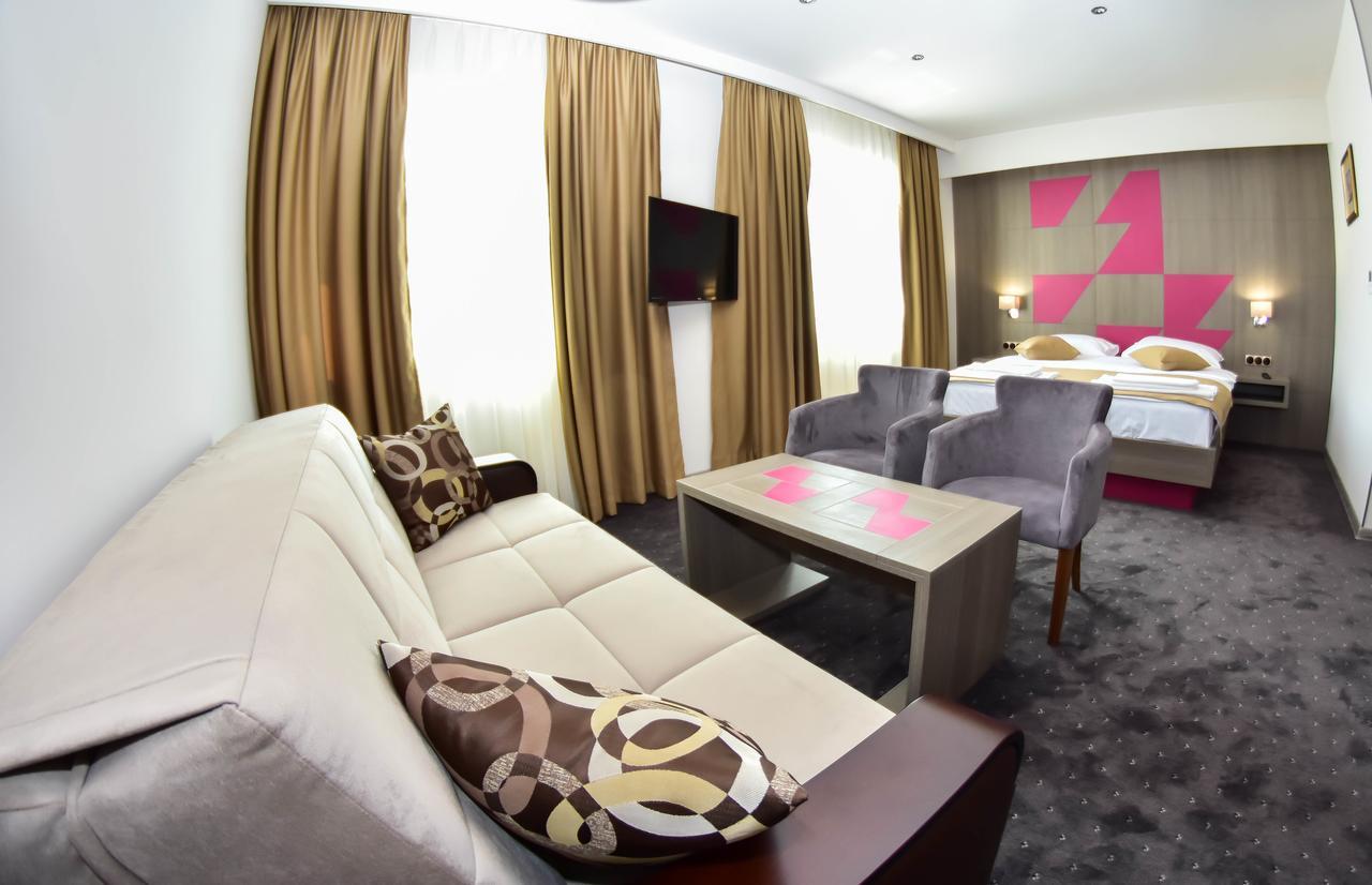 Hotel Kljuc Zewnętrze zdjęcie